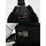 Chanel W24080703 (Very Good Condition)