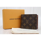 Louis Vuitton Q24030708  (Good Condition)