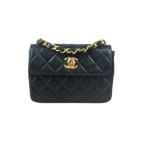 Chanel Y24082603 (Good Condition)