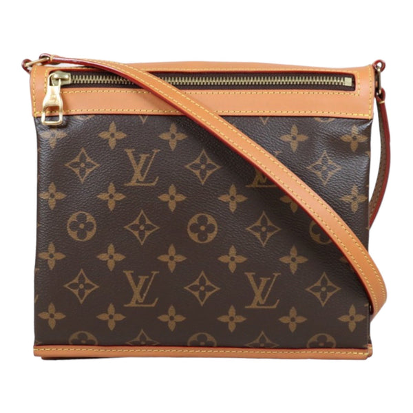 Louis Vuitton S24042404 (Very Good Condition)