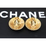 Chanel Y24080206 (Very Good Condition)