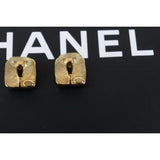 Chanel P24110118 (Very Good Condition)