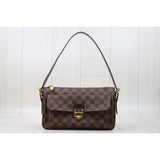 Louis Vuitton 24060603  (Very Good Condition)