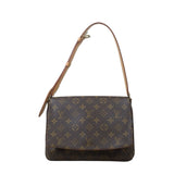 Louis Vuitton 24102212 (Good Condition)