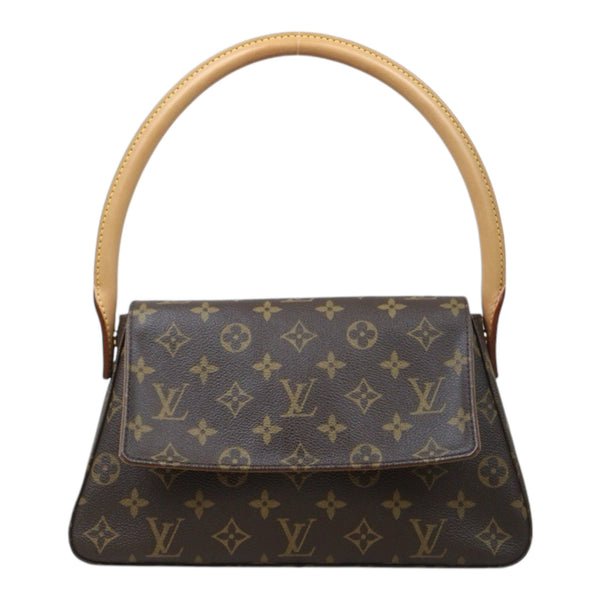 Louis Vuitton 24091212 (Very Good Condition)