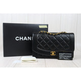 Chanel 24080905 (Very Good Condition)