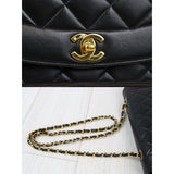 Chanel 24080905 (Very Good Condition)