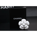 Chanel Q24080804 (Very Good Condition)