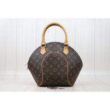 Louis Vuitton 24102403 (Very Good Condition)