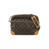 Louis Vuitton 24090511 (Good Condition)