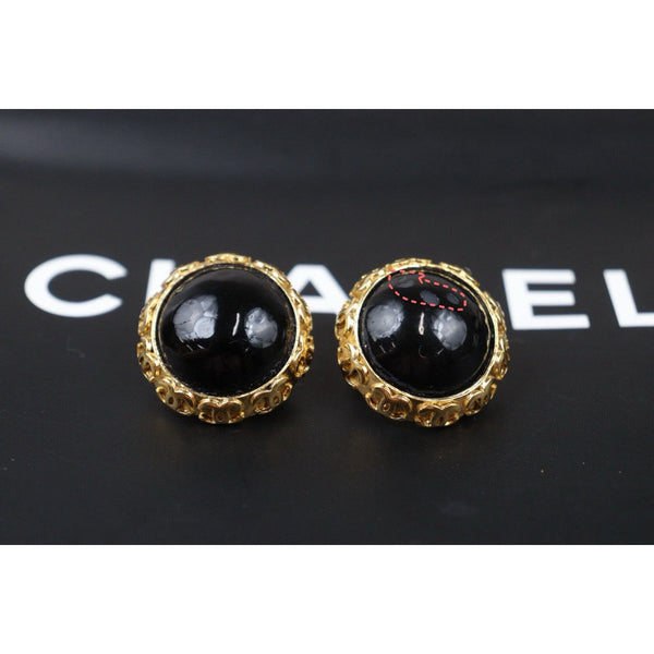 Chanel Y24080209 (Excellent Condition)