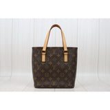 Louis Vuitton 24102209 (Good Condition)