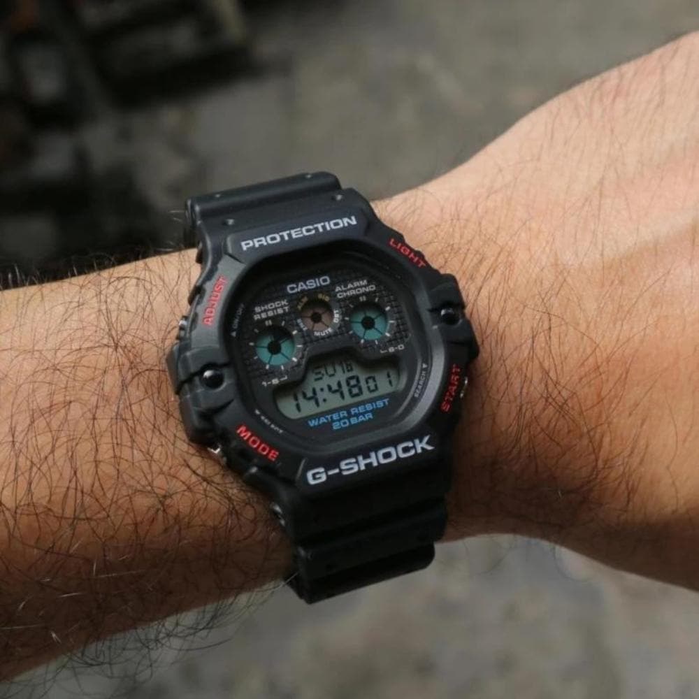 G-SHOCK DW-5900-1J - 時計